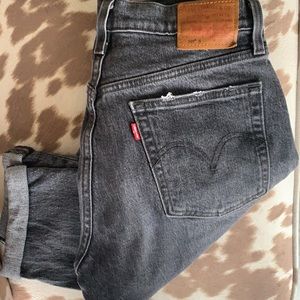 Levi’s straight jeans